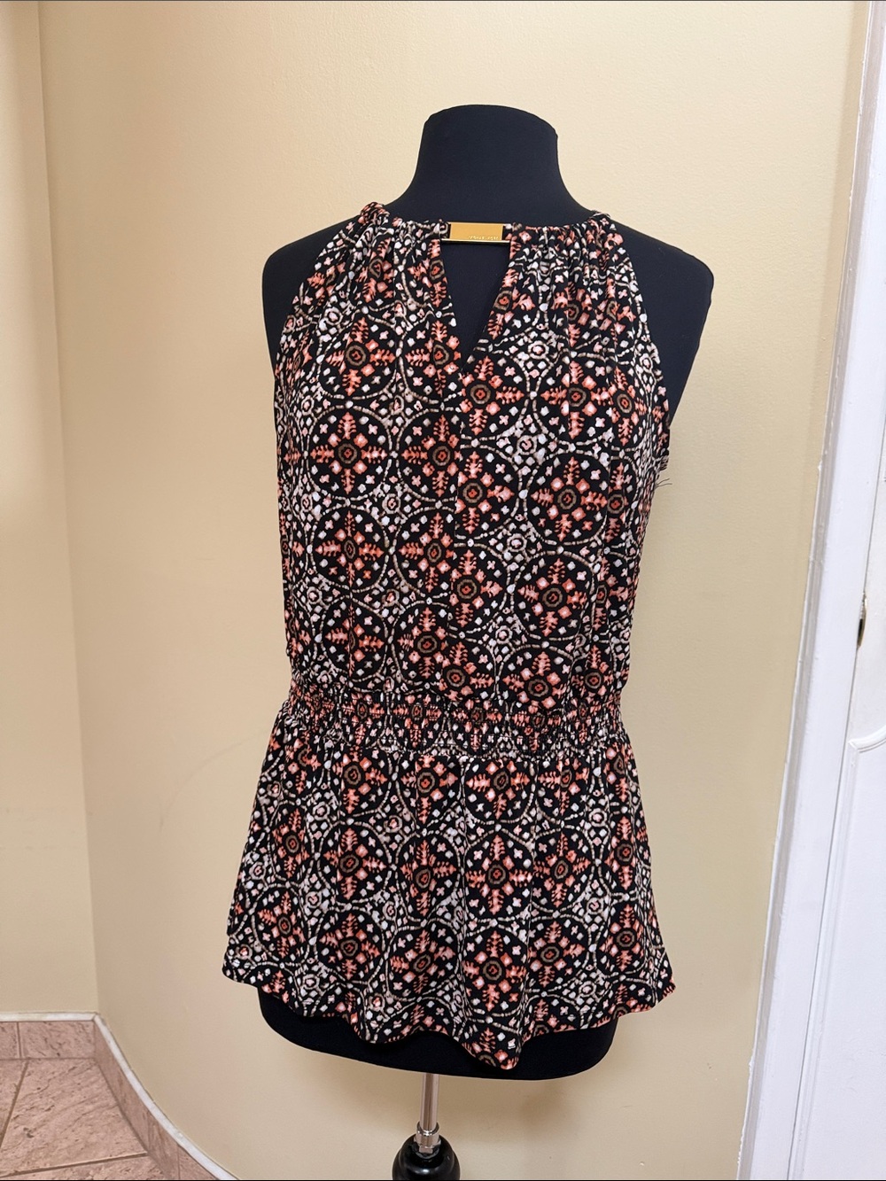 NWT Michael Kors Black and Coral Geometric Halter Camisole M